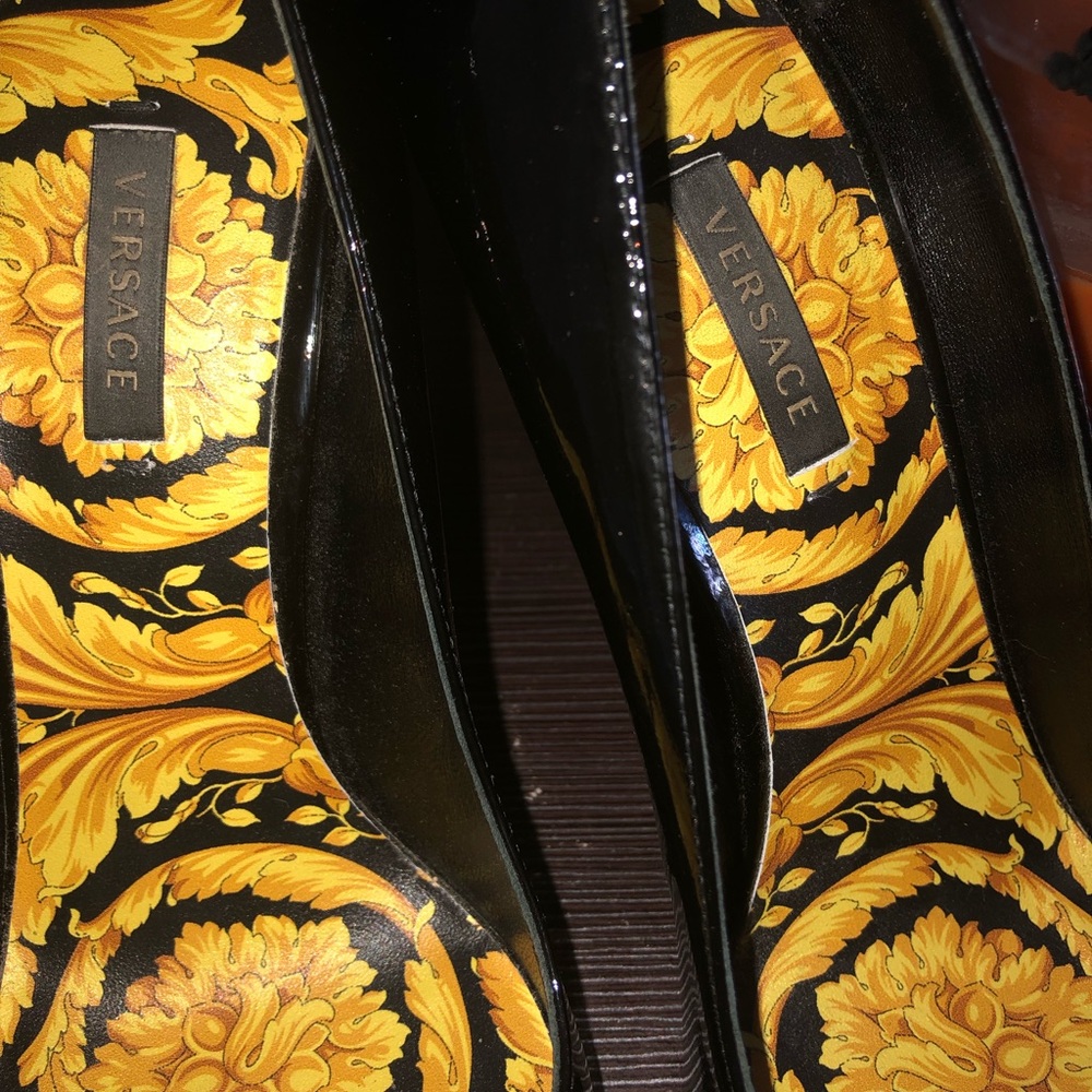 Versace Heels - Picture 4 of 9